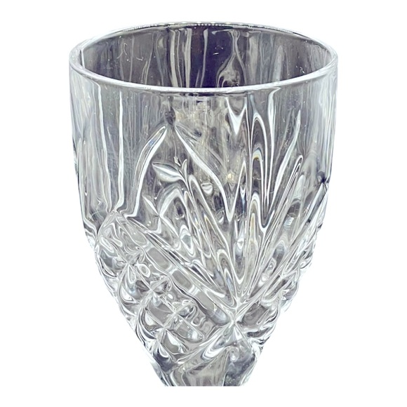 Set of 4 Godinger Dublin Glass Goblets - Perfect for Wine Lovers! - Picture 7 of 16
